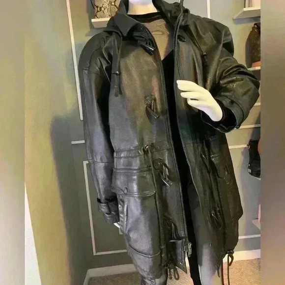 I.O.U - Picture 1 of 10